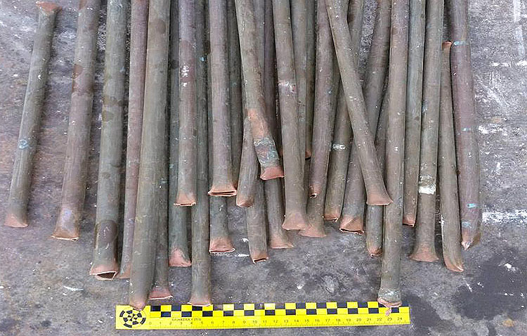 Provoca un escape de gas al robar parte de la tubería