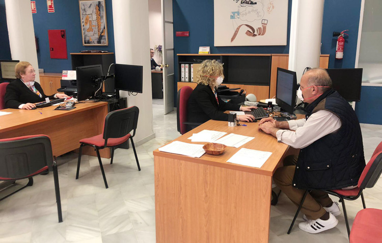 El Ayuntamiento de Utrera atendió en junio a «más personas que nunca», alcanzando la cifra de 10.000 ciudadanos