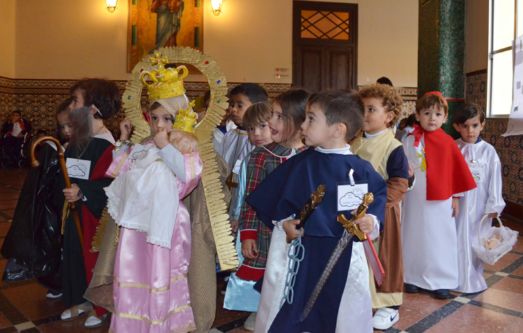 Utrera se apunta a «Holywins», una fiesta para celebrar la vida en lugar de la muerte (IMÁGENES)