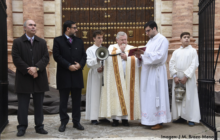 La magnífica restauración de la puerta del Sol de Santa María devuelve el esplendor a su fachada y descubre elementos desconocidos