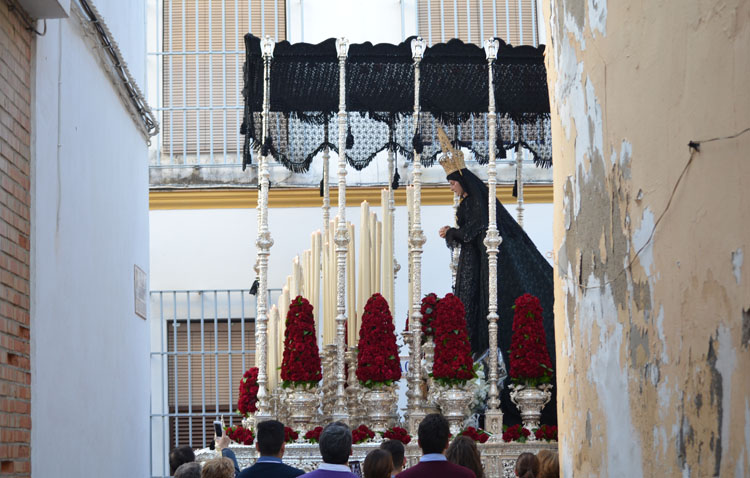 La «Virgen de Negro», una tradición exclusivamente utrerana