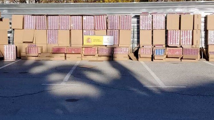 Detenidas dos personas en Utrera con 84.500 cajetillas de tabaco de contrabando