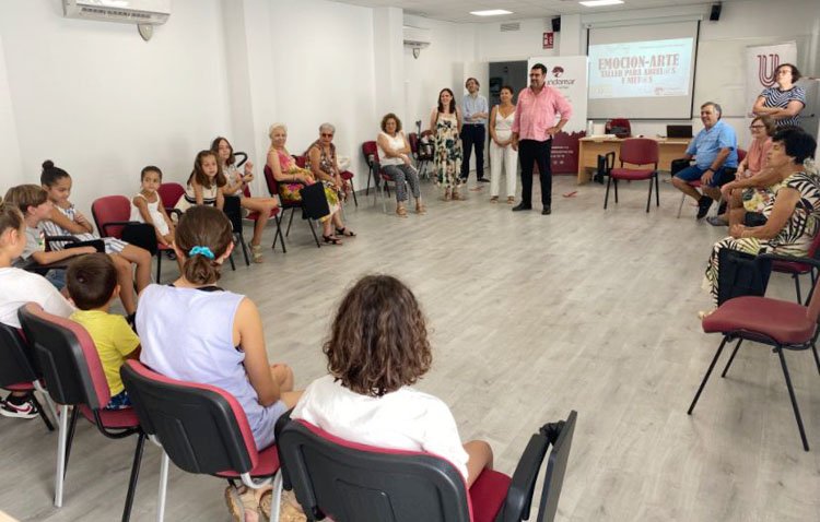 Talleres cognitivos y de gimnasia para llenar de actividad el verano de las personas mayores y los pensionistas en Utrera