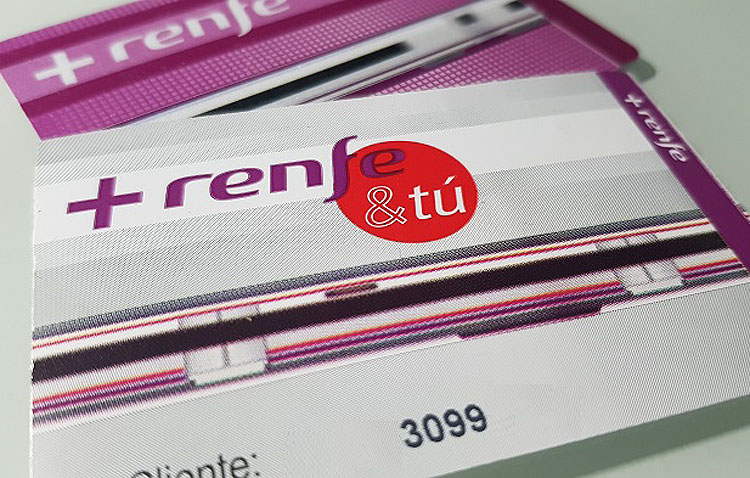 Renfe implanta una tarjeta sin contacto y recargable en los trenes de Cercanías de Sevilla
