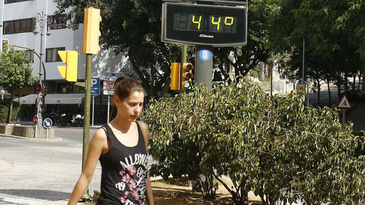Aviso rojo en Utrera por temperaturas de hasta 44º este jueves