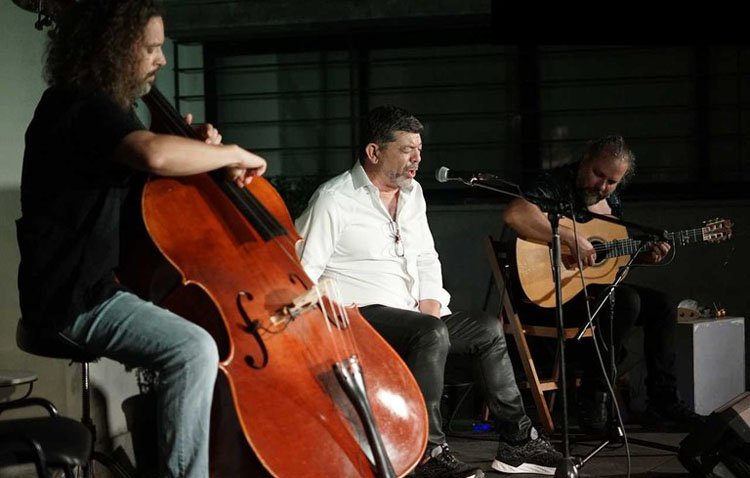 El cantaor utrerano Tomás de Perrate presentará un nuevo espectáculo en la Bienal de Flamenco de Sevilla