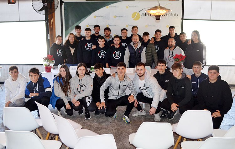 Un torneo solidario de pádel recaudará fondos para la asociación ‘Acéptalos’ de Utrera
