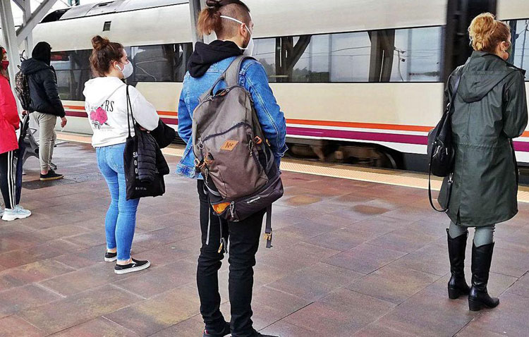 Las ayudas municipales al transporte llegan este curso a 450 estudiantes utreranos