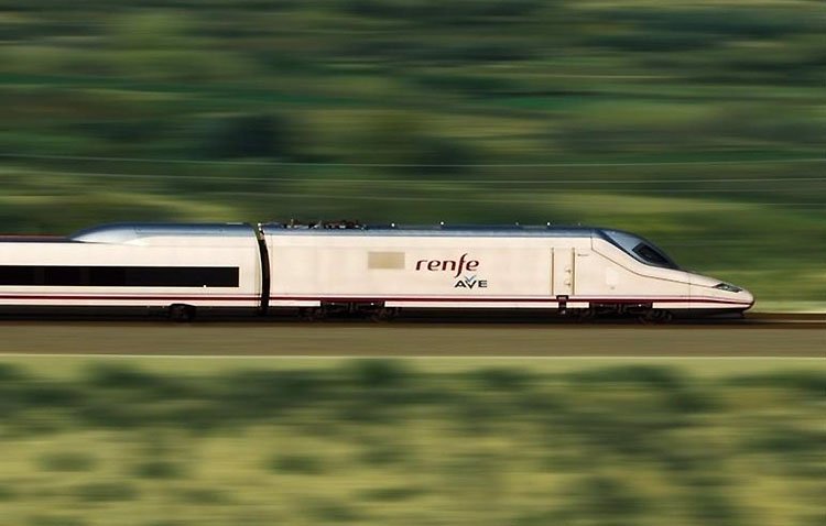 Tres décadas del tren que conectó Utrera con Madrid en poco más de dos horas y media