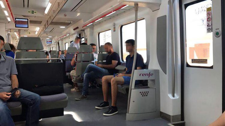 Un voluntario de Protección Civil de Utrera salva la vida a un hombre que se desplomó inconsciente en un tren