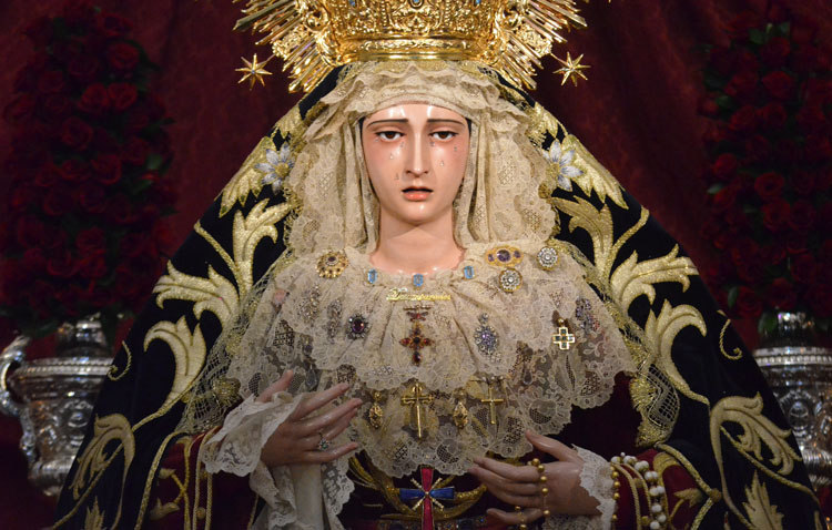 Un pregón y un besamanos extraordinario para celebrar el 75º aniversario de la advocación de la Virgen de los Desamparados