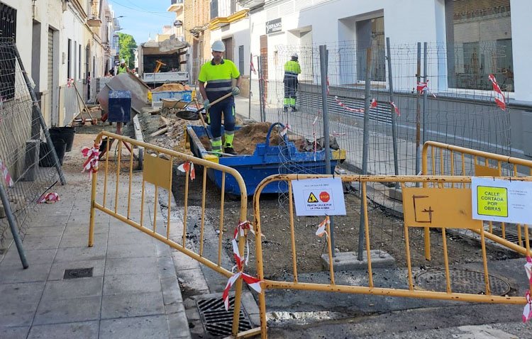 El PP acusa a Villalobos de haberse «despreocupado» de la «mejora de las canalizaciones que aún están en fibrocemento»