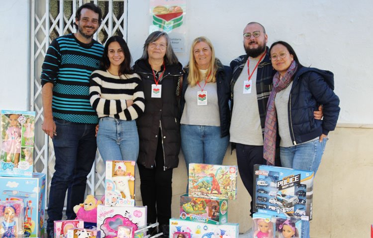 ‘Un juguete para todos’ vuelve a llevar la magia de la radio a las calles de Utrera [AUDIO E IMÁGENES]