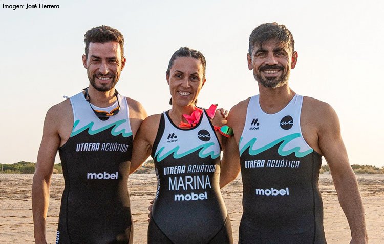 La triatleta Marina Serrano logra la medalla de bronce para el club Utrera Acuática en Sanlúcar de Barrameda