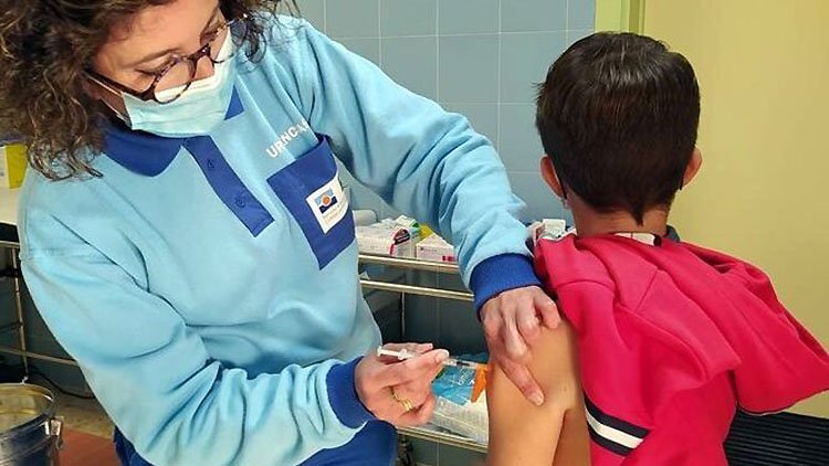 Los dos centros de salud de Utrera vacunarán contra la gripe este jueves sin cita previa a niños de 6 a 59 meses
