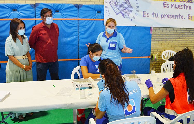 Silvia Calzón: «la vacunación frente a la COVID-19 es un gran éxito colectivo»