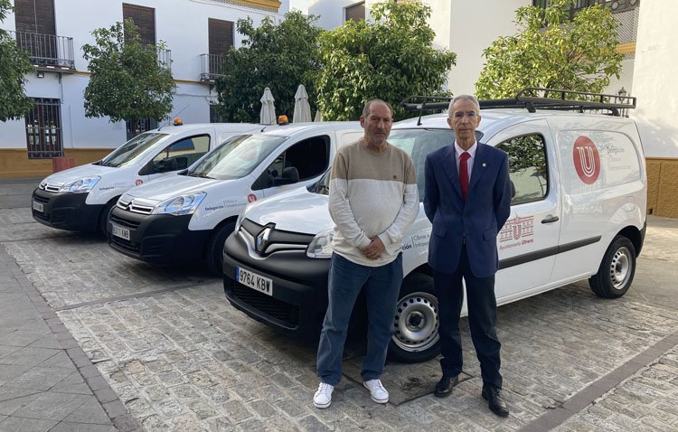 El Ayuntamiento de Utrera incorpora tres nuevos vehículos a la concejalía de Obras