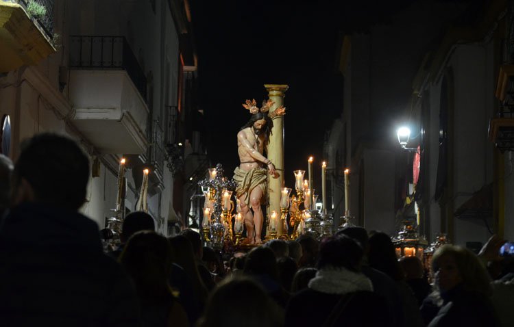 La Cuaresma florece en Utrera ante el Cristo aceitunero [GALERÍA]