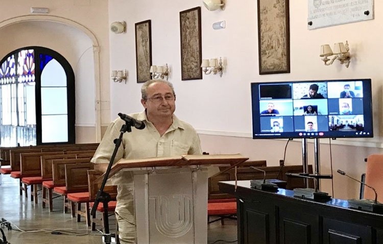 Vicente Llorca toma posesión como concejal del Ayuntamiento de Utrera tras el fallecimiento de José Manuel Doblado Lara