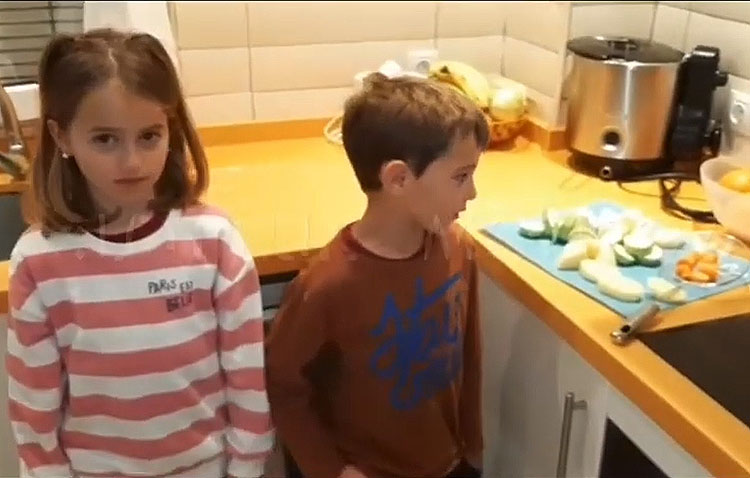 Pequeños chefs utreranos para dar sabor al confinamiento (VÍDEO)