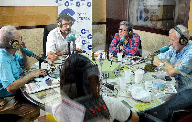 Villalobos: «Voy a intentar ser el alcalde de todos los utreranos, independientemente de si me han votado o no» (VÍDEO)