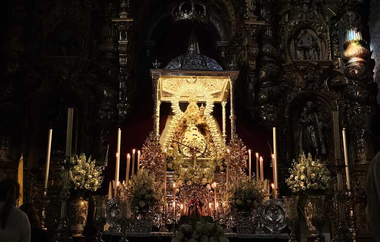 Devoto Besamanos a la Virgen de Consolación