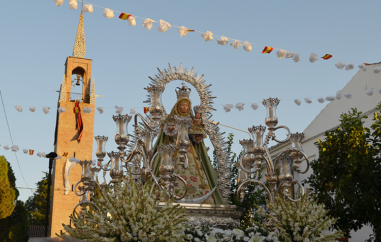La Virgen de Consolación de Trajano, protagonista este viernes de una procesión por el cincuentenario de la parroquia