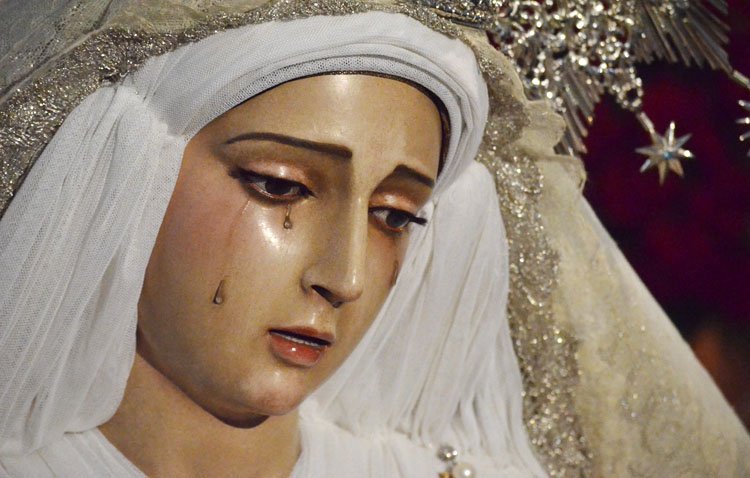 La hermandad de los Aceituneros celebra los cultos en honor a la Virgen de la Paz