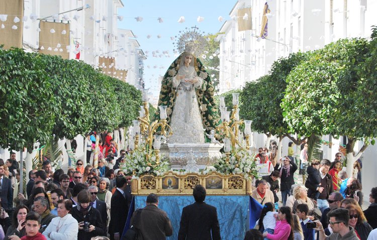 Los Aceituneros recogen en sus nuevas reglas las posibles visitas de la Virgen de la Paz a la barriada con su nombre
