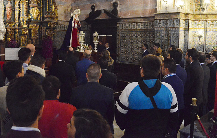 La lluvia obliga a posponer la visita de la Virgen de la Amargura al geriátrico