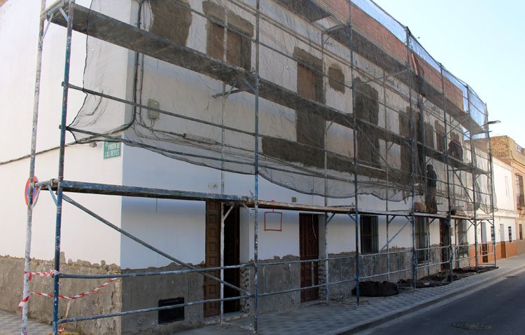 Inquietud en la calle La Roldana ante la inminente apertura de una ‘vivienda supervisada’ para personas con problemas de salud mental en Utrera