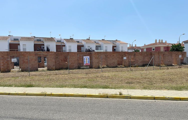 Comienza la construcción de la promoción de 15 viviendas protegidas en Los Ruedos de Consolación