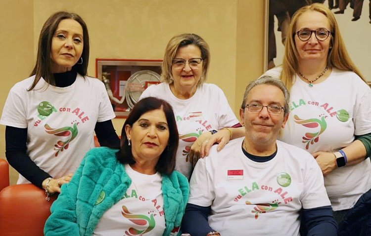 Un partido de fútbol solidario reunirá en Utrera a conocidos rostros a favor de la investigación de la ELA [VÍDEO]